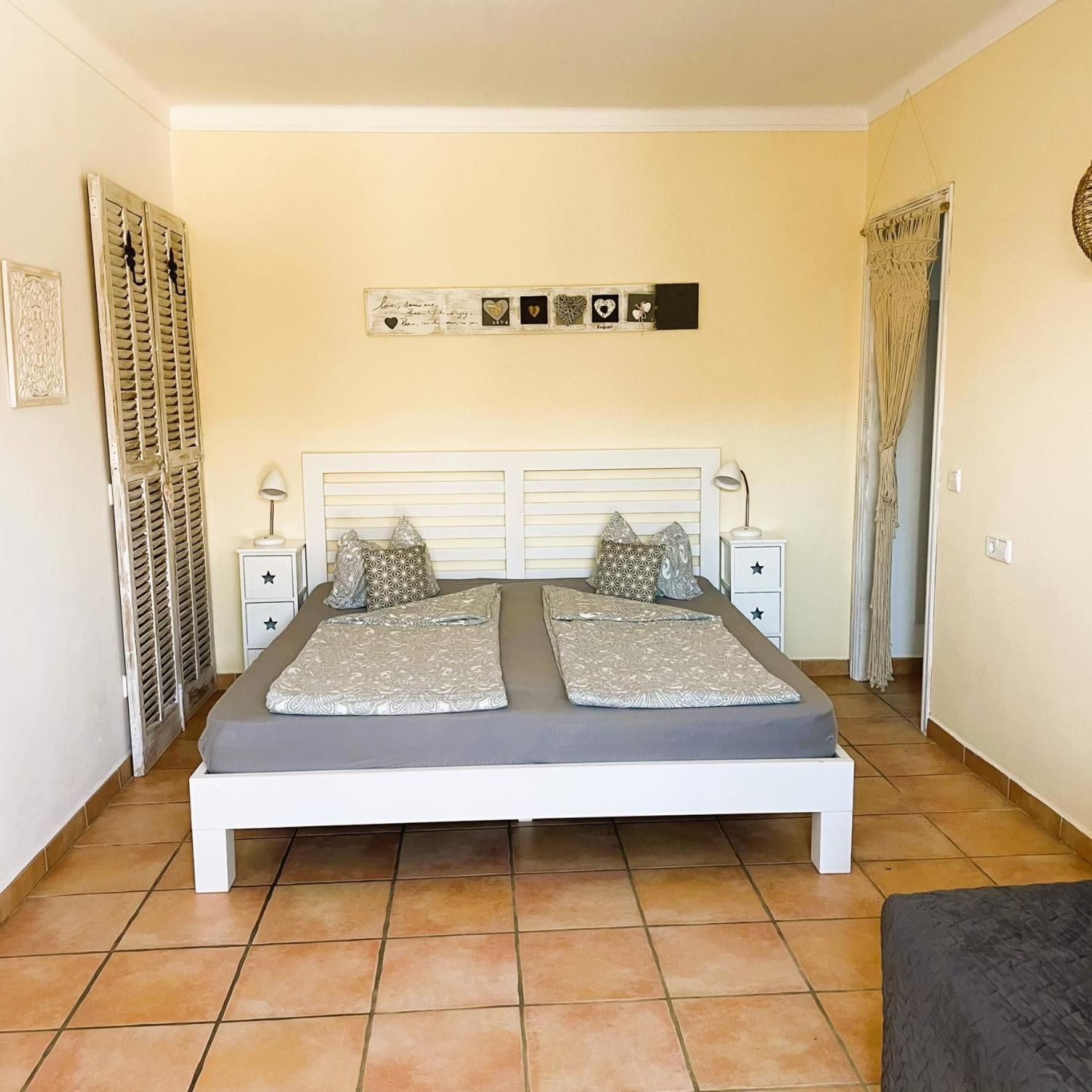 Agroturismo S Hort De Can Carrio Ag226 Ses Salines  Exterior foto